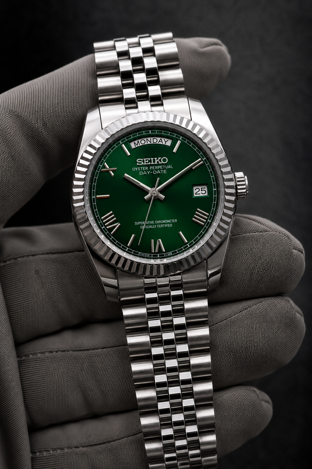 Day-Date Roman Dial Vert